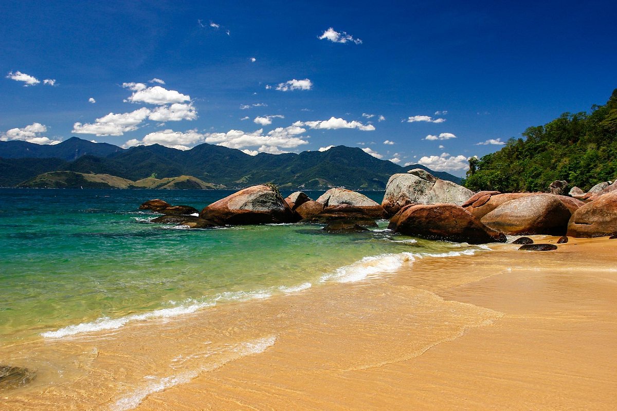 Praia da Feiticeira em Ilha Grande