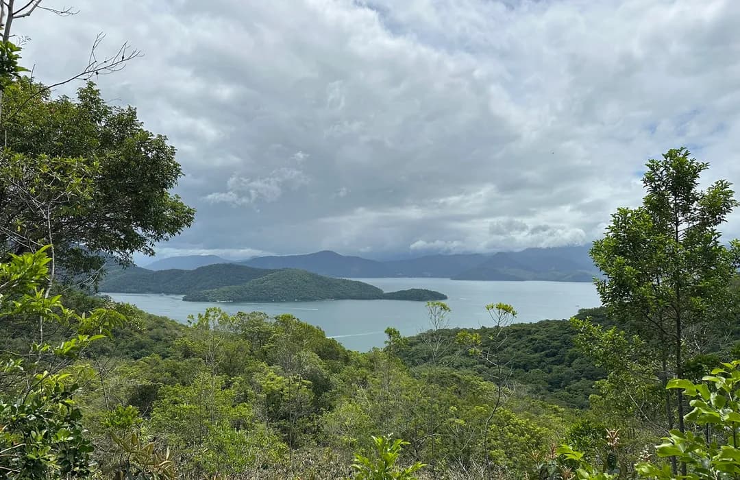 Praia de Abraãozinho em Ilha Grande